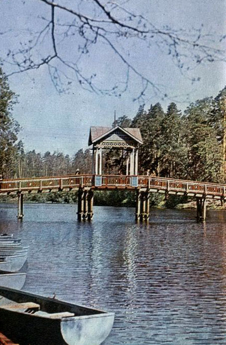 Деревянный мост в Пуща-Водице. Старое фото