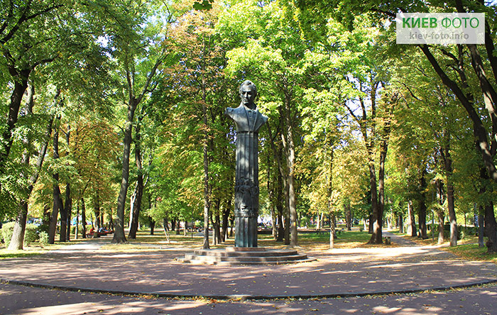 Памятник Котляревскому Ивану в Киеве