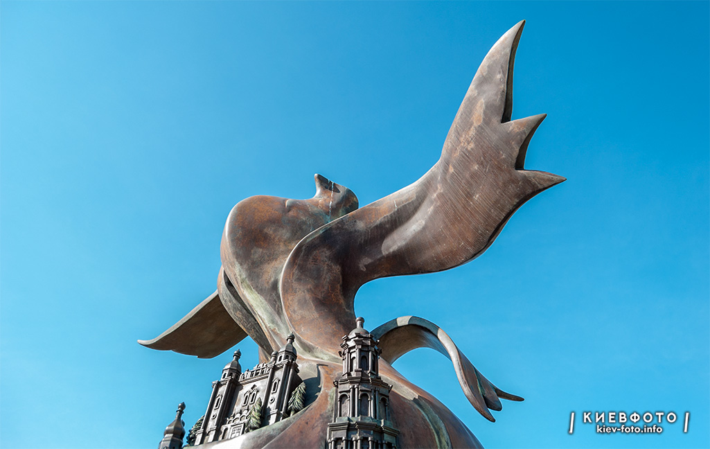 Скульптурная композиция «Вечный Киев» - памятник Ивану Мазепе