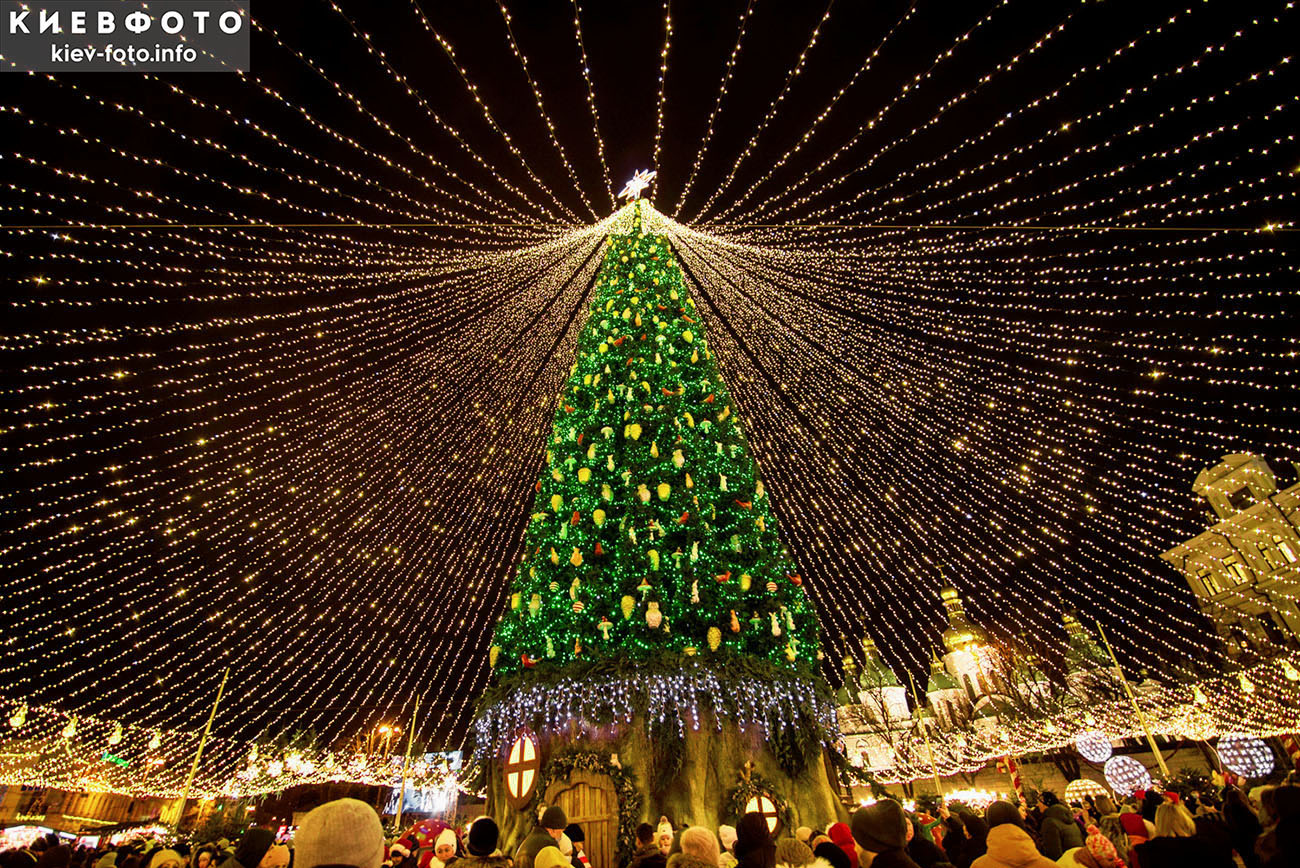 Новогодняя елка на Софийской площади 2021
