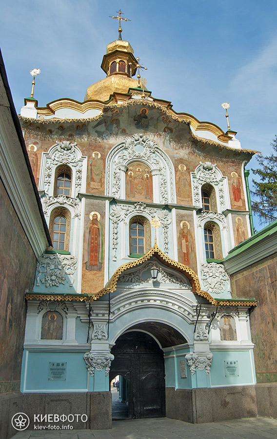 Троицкие храмы Киева